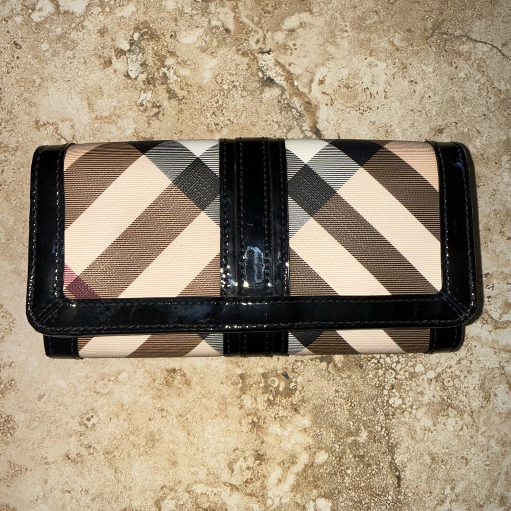 Burberry Checkered Black and Tan Women's Wallet